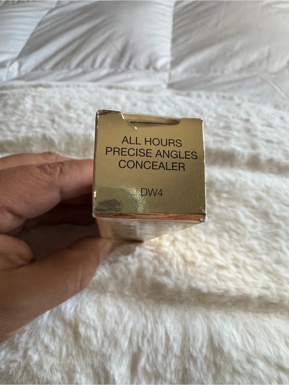 Yves Saint Laurent All Hours Precise Angles Concealer DW4